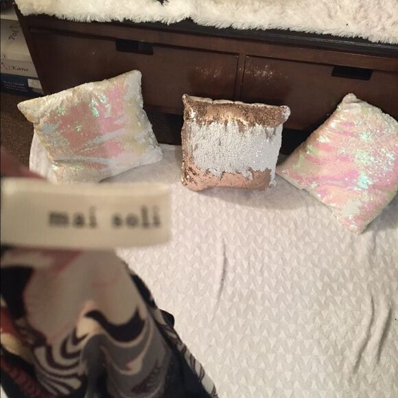 Mai Soli Super Soft Tee/Blouse  with puffed sleeve - Picture 8 of 8